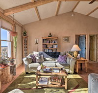 Charming Desert Hideaway 7.3 Miles from Taos! - Accommodation Los Angeles