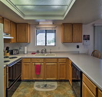 Charming Home-4 Mi to Lake Havasu & London Bridge! - Accommodation Los Angeles