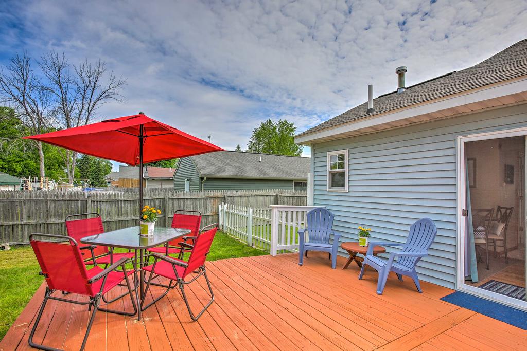 Charming Houghton Lake Cottage With 60ft Private Dock - thumb 1