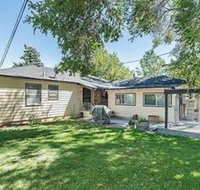 Charming HOUSE- Large Fenced yard - Accommodation Los Angeles