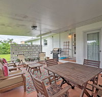 Chic Ormond Beach Cottage with Patio - Walk to Ocean - Accommodation Los Angeles