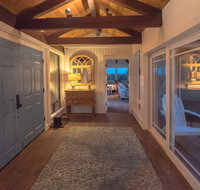 Cliff House at Otter Point - Accommodation Los Angeles