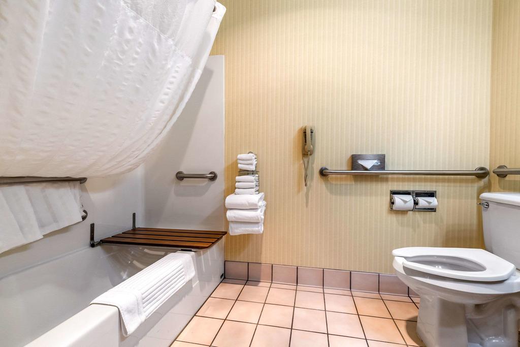Comfort Inn & Suites Bothell  Seattle North - thumb 1