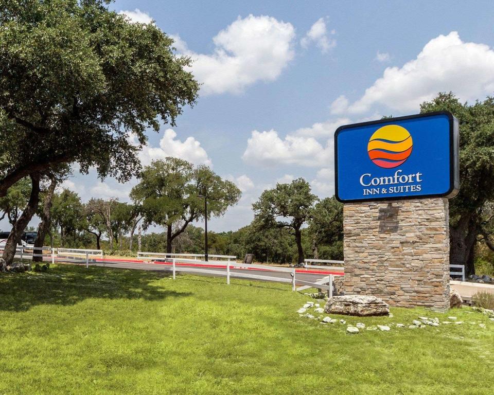 Comfort Inn & Suites Burnet - thumb 0