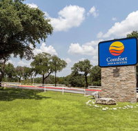Comfort Inn  Suites Burnet - Accommodation Los Angeles