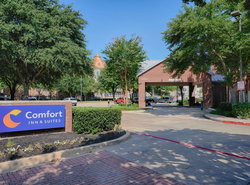 Comfort Inn & Suites North Dallas-Addison