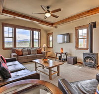 Condo with Private Hot Tub Mins to Winter Park - Accommodation Los Angeles