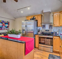 Cozy Boston Area Home Less Than 1 Mi to Revere Beach! - Accommodation Los Angeles