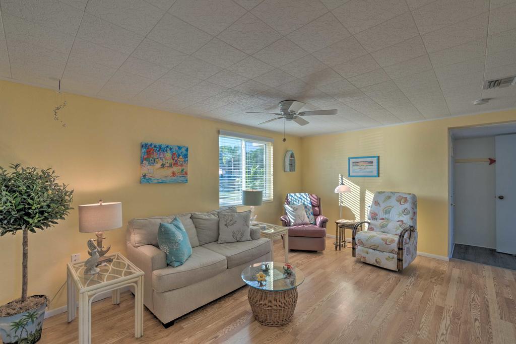 Cozy Coastal Haven 3.5 Mi To Englewood Beach - thumb 3
