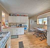 Cozy Cottage with Yard - Walk to Downtown Red Lodge! - Accommodation Los Angeles