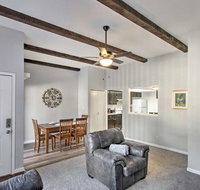 Cozy Family Retreat with Patio - Walk to Sloan Park! - Accommodation Los Angeles