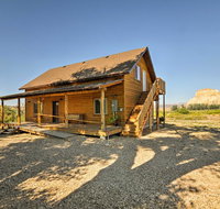 Cozy Henrieville Cabin with Porch Near Bryce Canyon - Accommodation Los Angeles