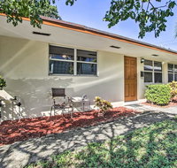 Cozy Singer Island Condo - Walk to the Beach - Accommodation Los Angeles