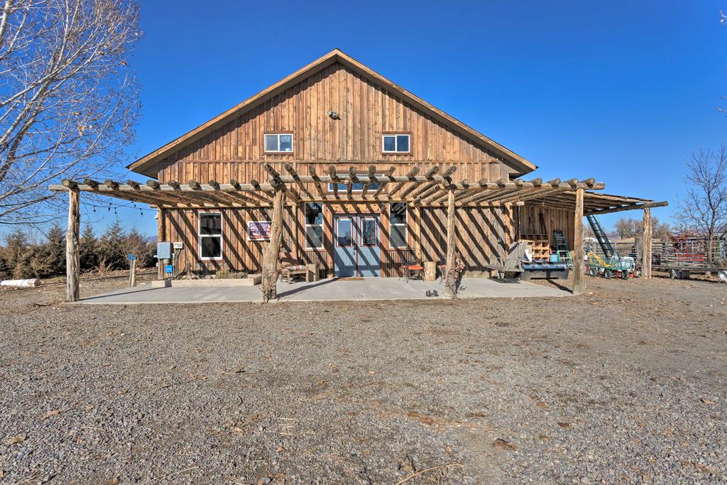 Cozy Studio On Working Cattle Ranch In Olathe - thumb 1