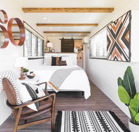 Cute Tiny Container House 12 min to Magnolia Silos - Accommodation Los Angeles