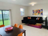 Ny Davie Accommodation Los Angeles