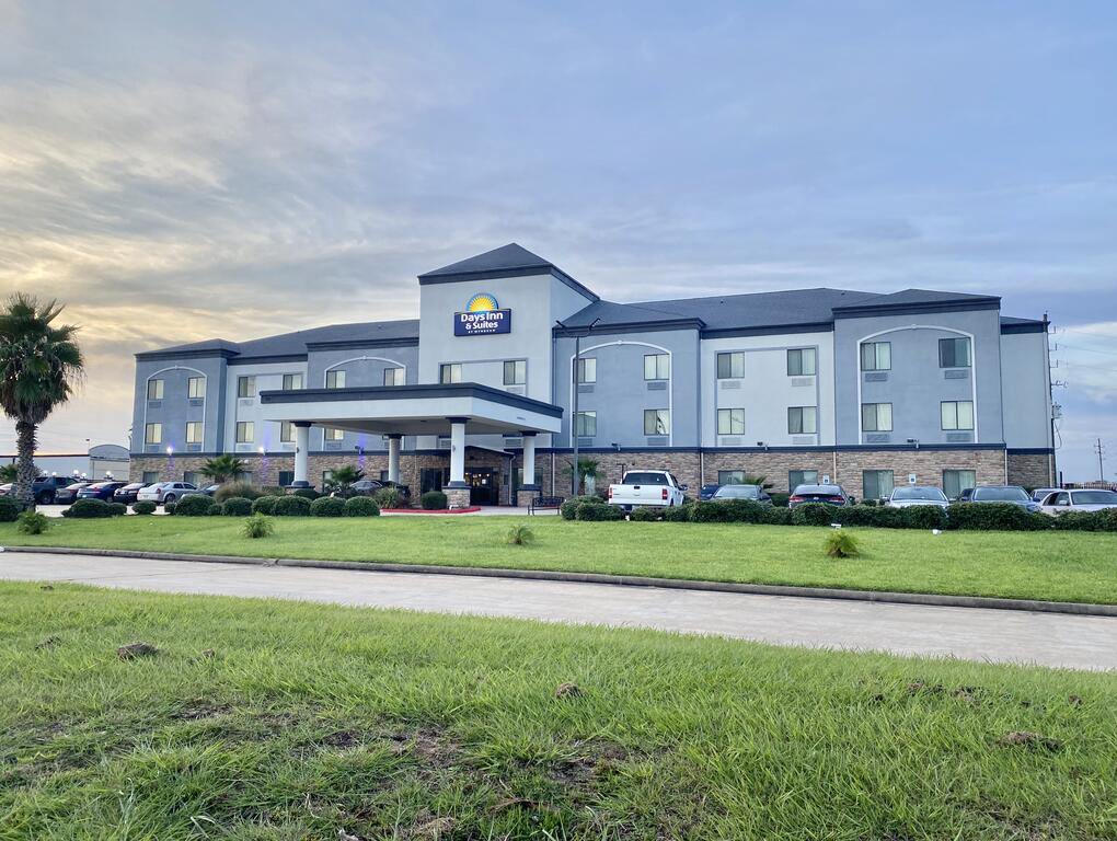 Days Inn & Suites By Wyndham Houston / West Energy Corridor - thumb 1