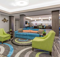 Days Inn  Suites by Wyndham Katy - Accommodation Los Angeles