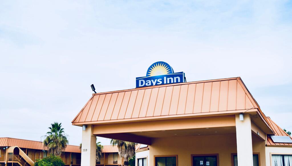 Days Inn By Wyndham Burleson Ft. Worth - thumb 2