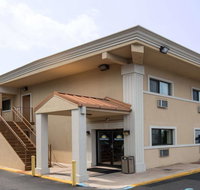 Days Inn by Wyndham Long Island/Copiague - Accommodation Los Angeles