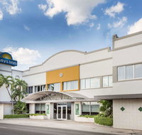 Days Inn by Wyndham Miami Airport North - Accommodation Los Angeles
