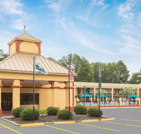 Days Inn by Wyndham Orangeburg South - Accommodation Los Angeles