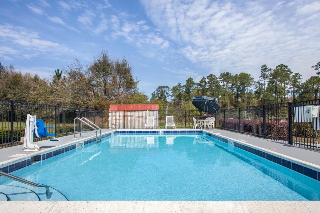 Days Inn By Wyndham Pensacola West - thumb 1