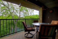 Delroy Curly Rays Comal Condo CWC211 Accommodation Los Angeles