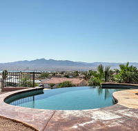 Deluxe Gated Home with Pool Overlooking Lake Havasu! - Accommodation Los Angeles