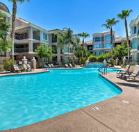 Downtown Condo - Fun Amenities, Walk to Tempe Beach - Accommodation Los Angeles