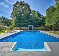 East Falmouth Home with Pool- Near Downtown and Beach - Accommodation Los Angeles