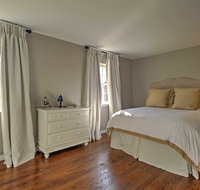 East Hampton House with Private Pool - 5 min to Beach - Accommodation Los Angeles