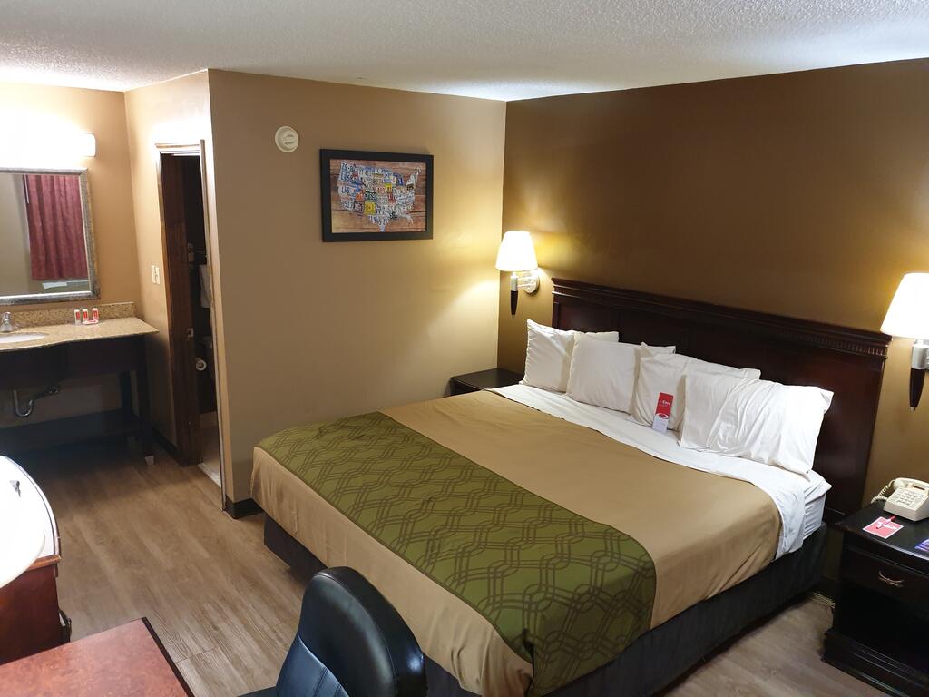Econo Lodge - thumb 1