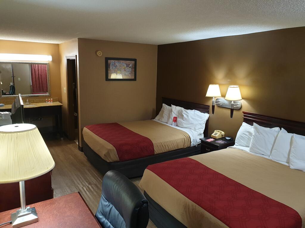 Econo Lodge - thumb 0
