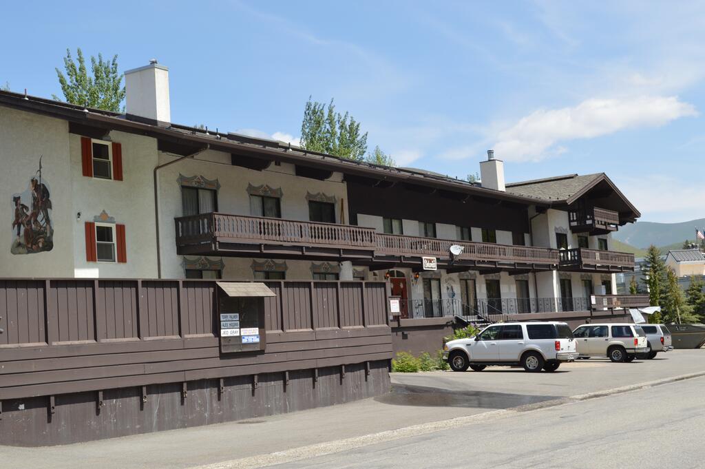 Edelweiss Condo Excellent Lift Access - thumb 2