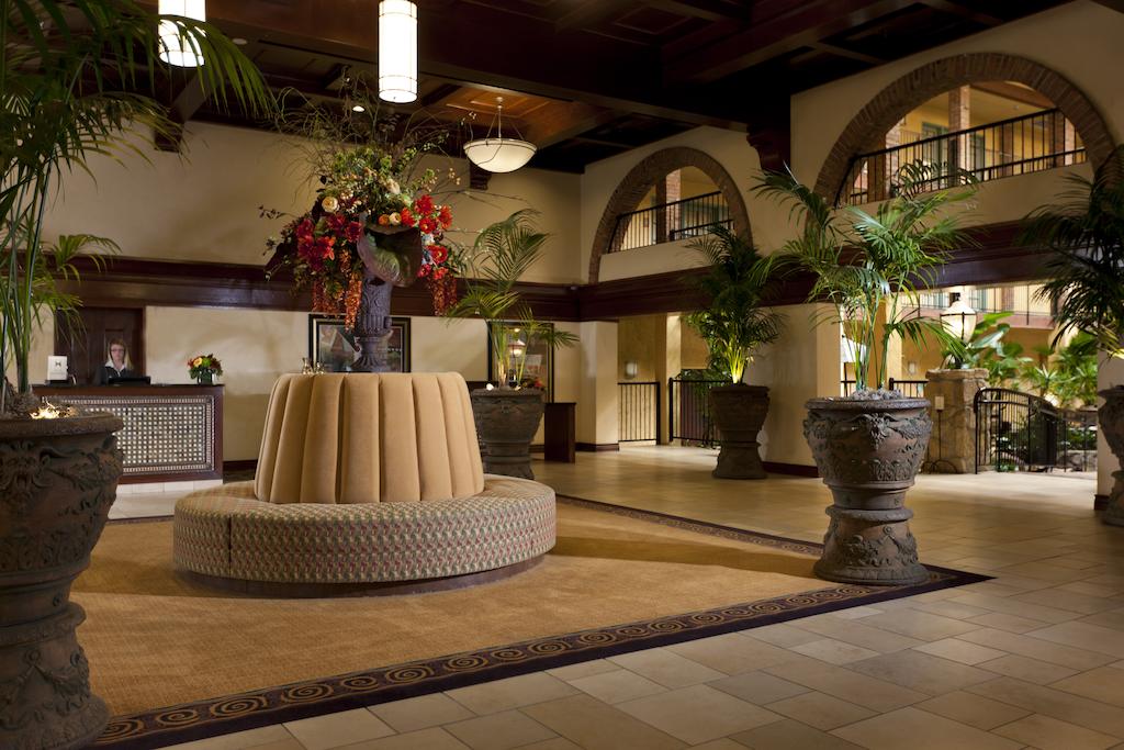 Embassy Suites Lubbock - thumb 1