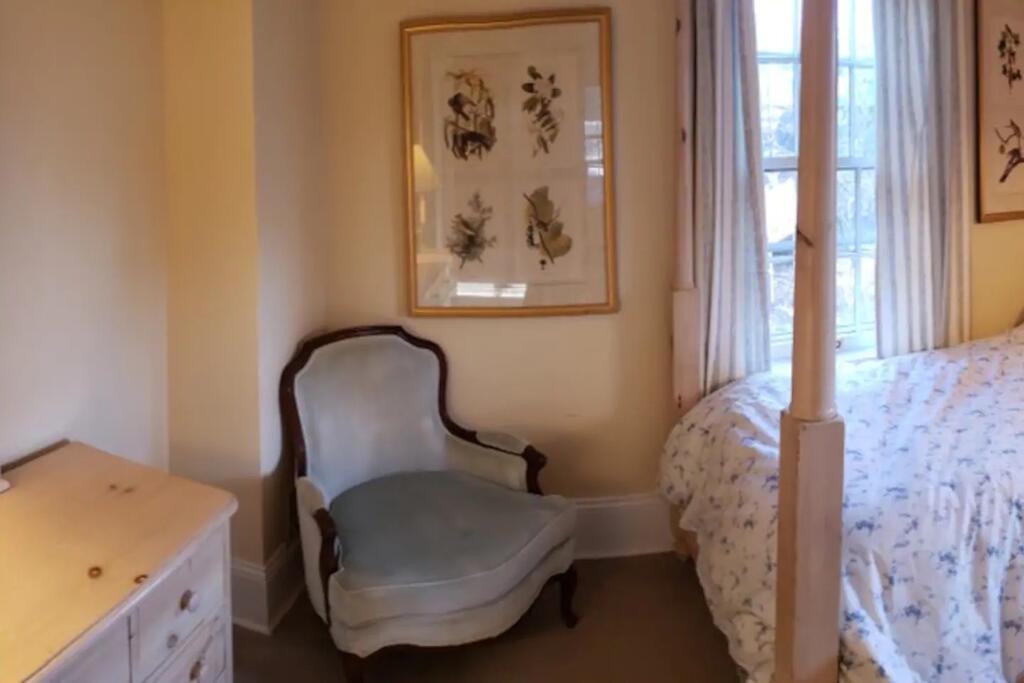 English Cottage - thumb 2