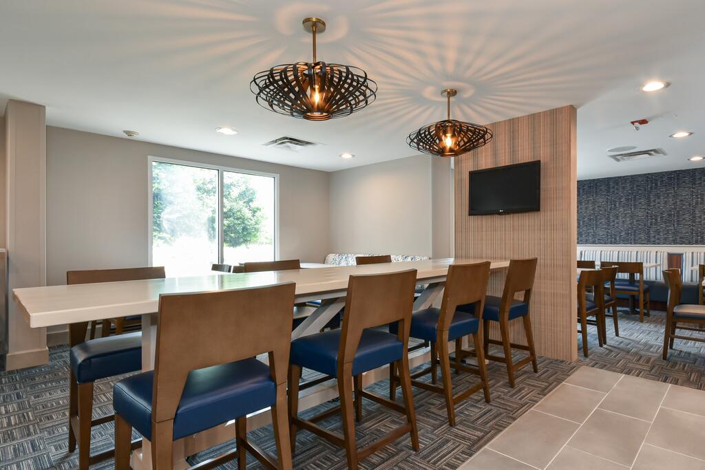 Fairfield Inn & Suites Charlotte Arrowood - thumb 2