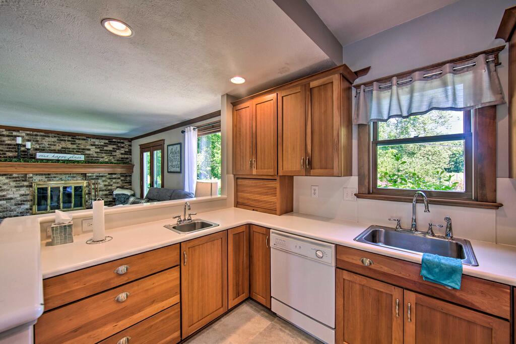 Family Abode On Susquehanna River With Hot Tub! - thumb 2