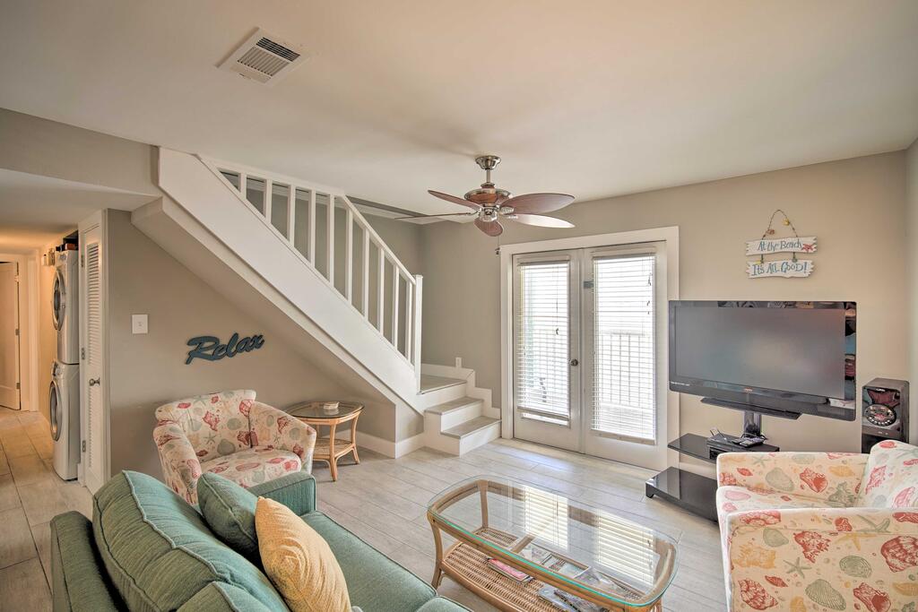 Family-Friendly Beachside Condo, 3 Mi To Pier - thumb 3