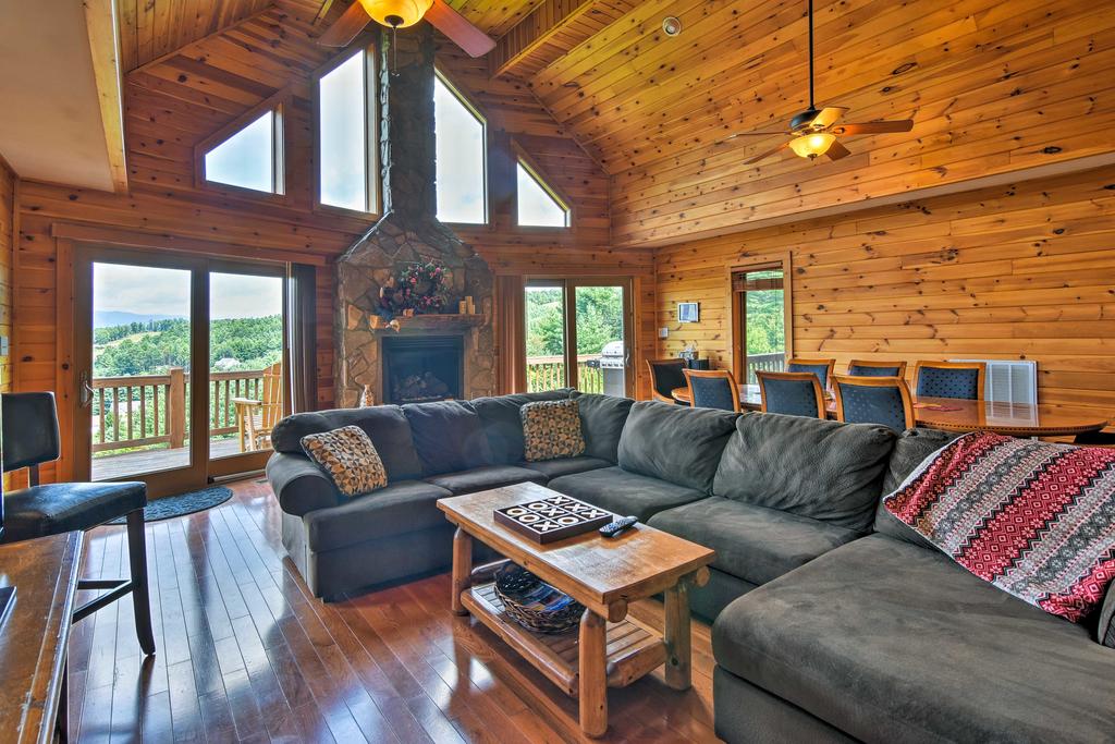 Fleetwood Cabin With Hot Tub Near Blue Ridge Pkwy! - thumb 2