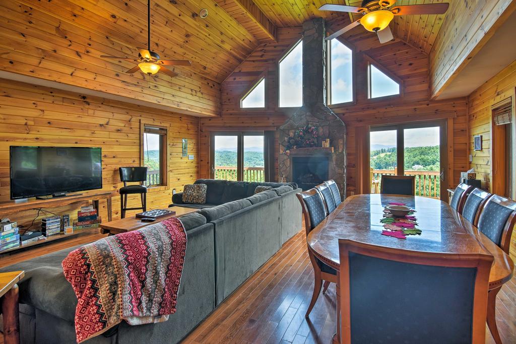 Fleetwood Cabin With Hot Tub Near Blue Ridge Pkwy! - thumb 3