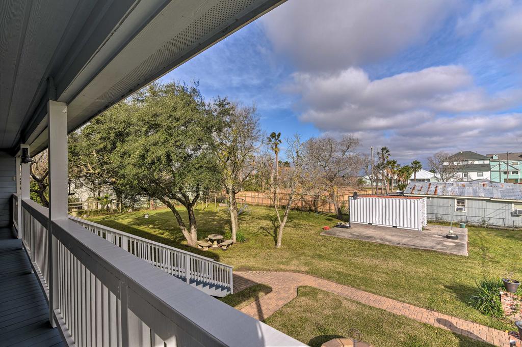 Galveston And Kemah Area Home, Swim&Fish With Family - thumb 3