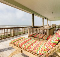 Gilchrist 'EZ Street Beach House' with Gulf-View Deck - Accommodation Los Angeles