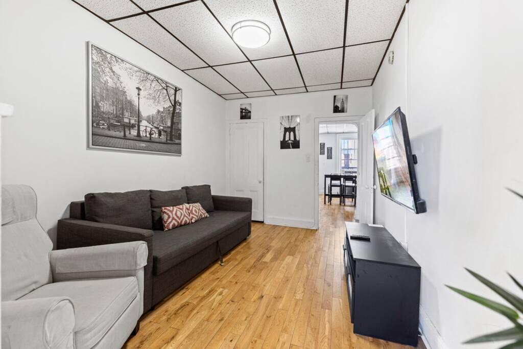 Great Location 1BR Next To Path - 10min To NYC - thumb 0