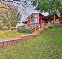 Guadalupe Riverfront Duplex with Deck and Private Dock - Accommodation Los Angeles