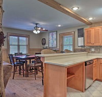 Guntersville Cabin with Fire Pit, Walk to Lake! - Accommodation Los Angeles