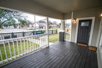 Hackberry St A Renovated 2BR/2BA Near Downtown Accommodation Los Angeles