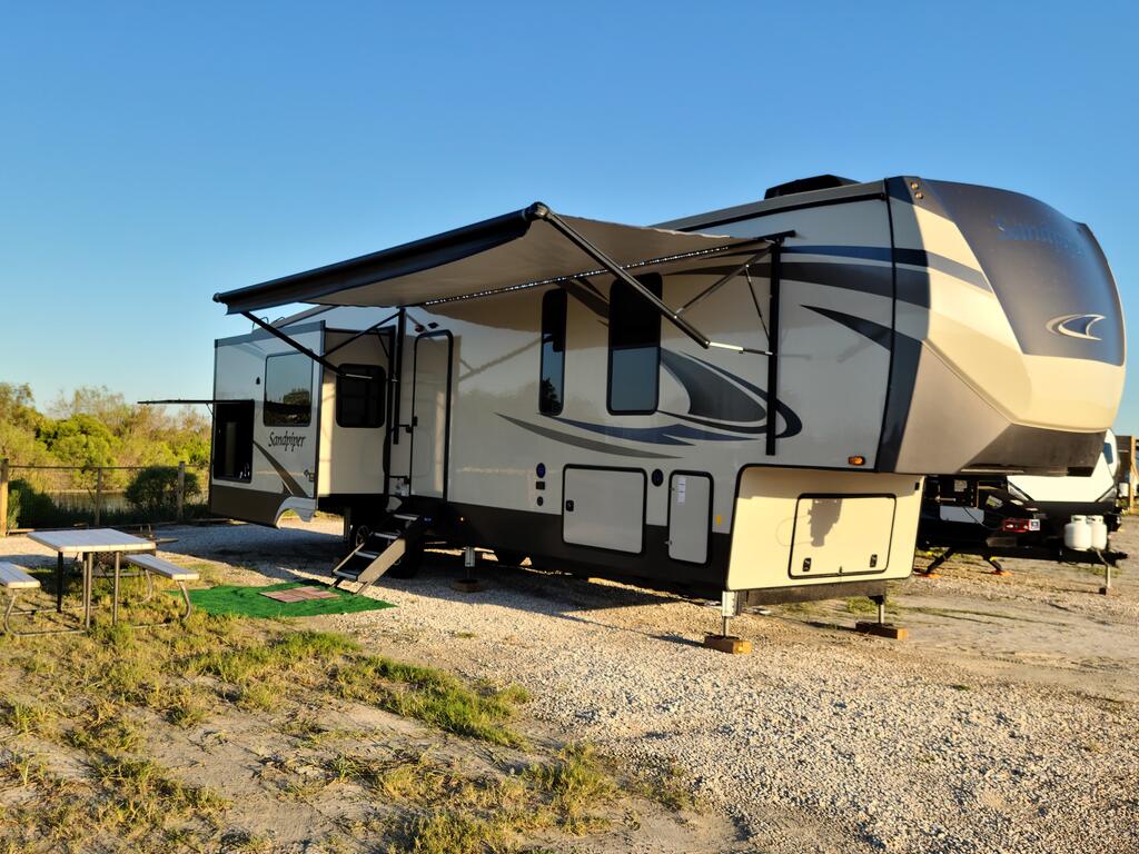 Hailey's Beach-n-Bay RV Resort - thumb 2