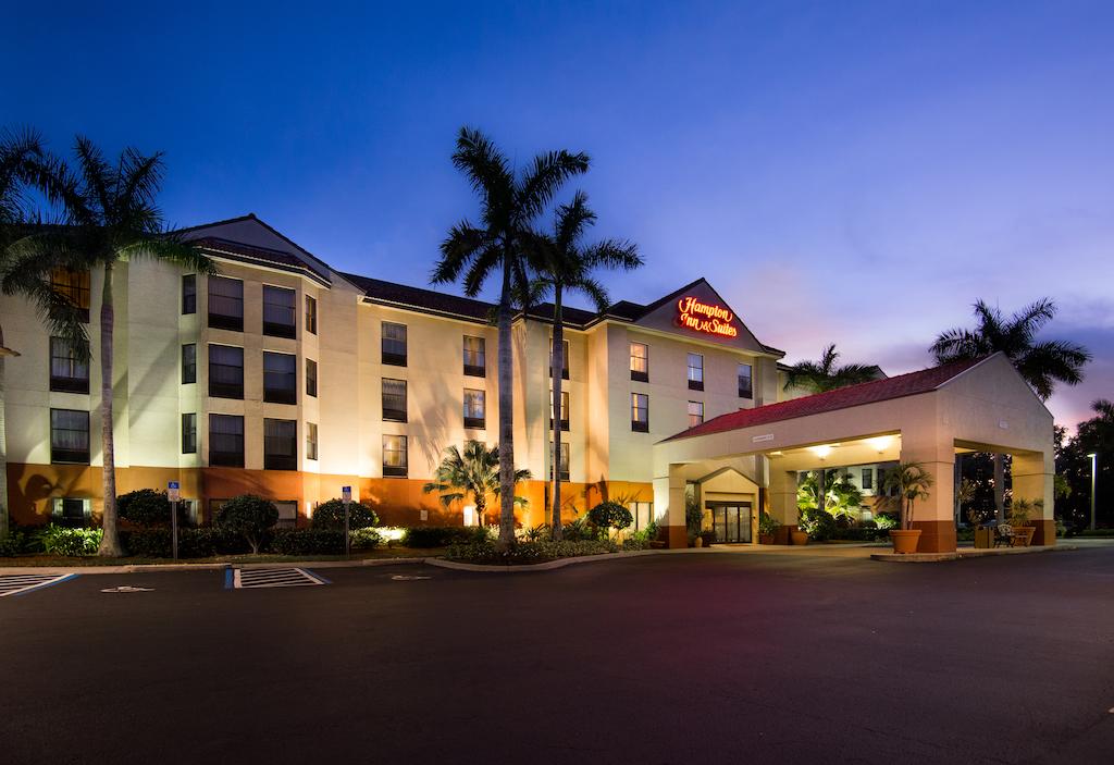 Hampton Inn & Suites Fort Myers Beach/Sanibel Gateway - thumb 0